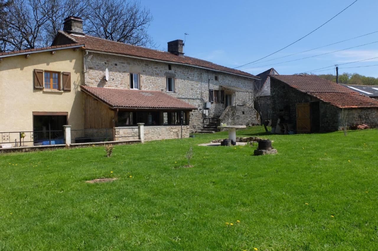 Sur La Colline Apartment Sousceyrac Exterior photo